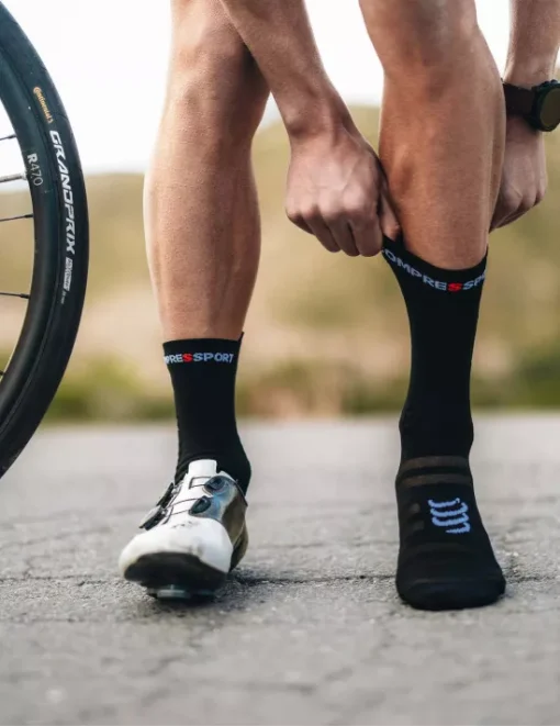 Calcetines Pro Racing Socks v4.0 ULTRALIGHT Bike Black/white - Compressport - Imagen 3