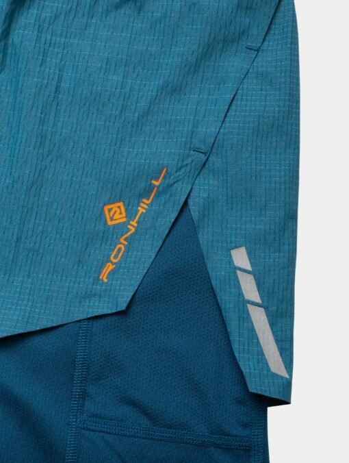 Short de Running Tech Race Twin Ronhill Hombre Azul Grisáceo - Imagen 10